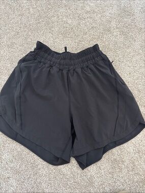 Lululemon High Rise Track That 5” lined shorts